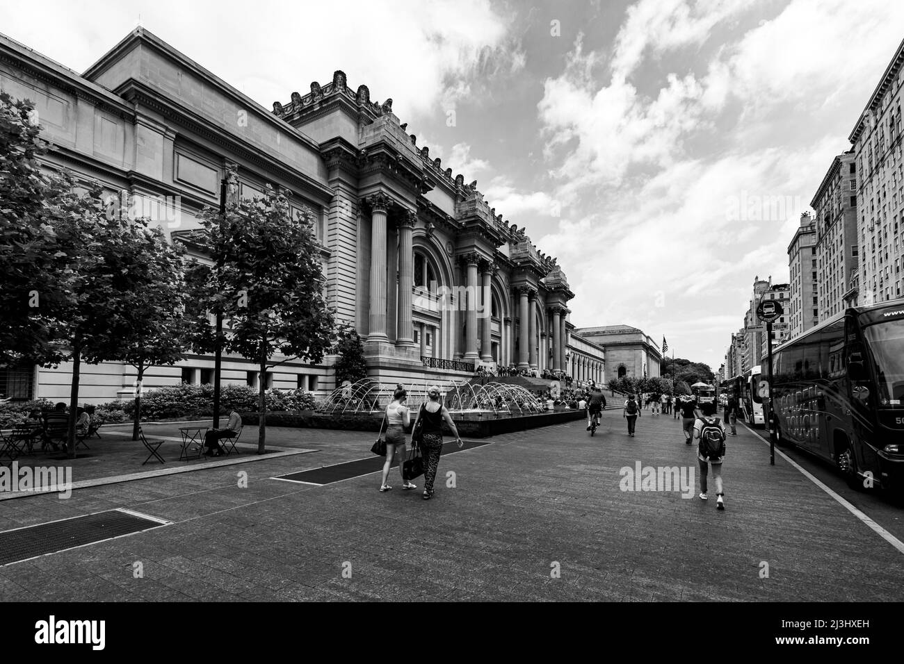 5 AV/W 81 ST, New York City, NY, USA, fuori dal Metropolitan Museum of Art Foto Stock