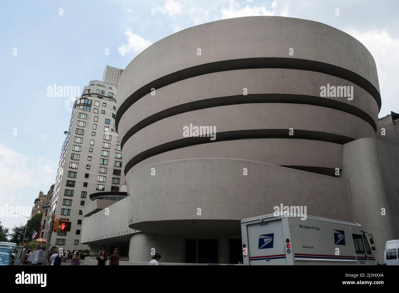 CARNEGIE HILL, New York City, NY, USA, architettura raffinata al museo solomon r. guggenheim Foto Stock