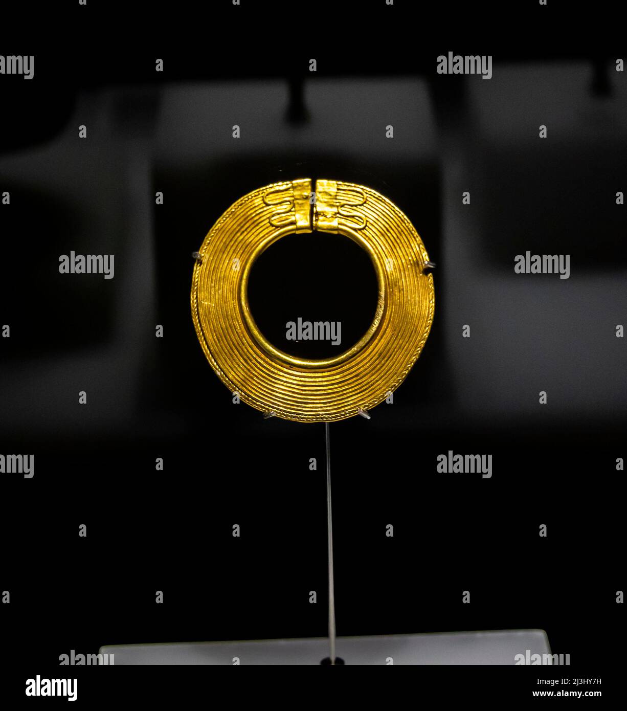 Disco d'oro. Disco d'oro di Extremadura, Età del Bronzo tardo. Museo Archeologico Nazionale, Madrid, Spagna Foto Stock