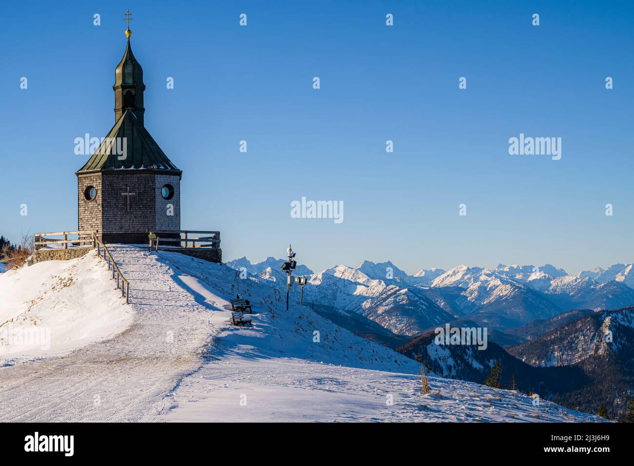 Cappella di Wallberg Santa Croce, Rottach-Egern, Monti Mangfall, alta Baviera, Germania, Europa Foto Stock