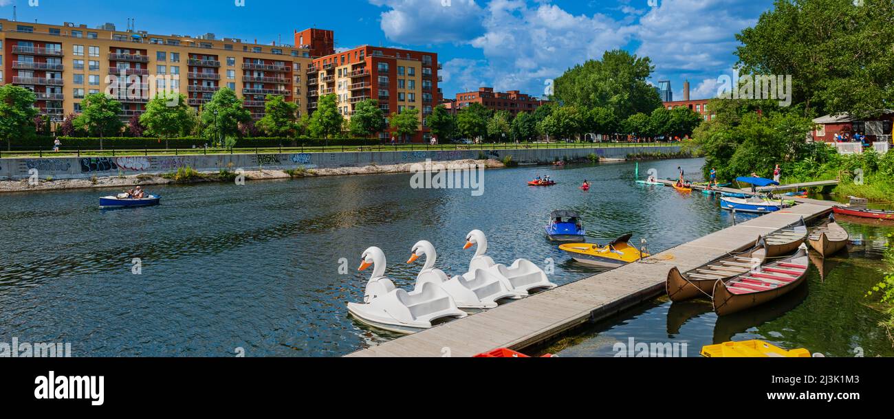 Canale di Lachine e mercato di Atwater; Montreal, Quebec, Canada Foto Stock