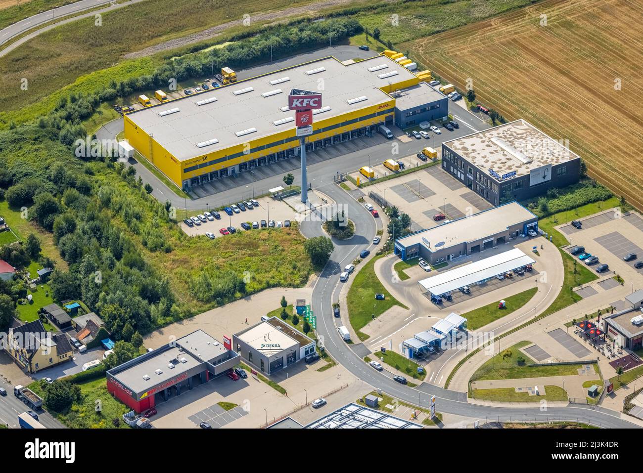 Vista aerea, zona industriale Unna/Kamen con Deutsche Post DHL, Südkamen, Kamen, zona della Ruhr, Renania settentrionale-Vestfalia, Germania, DE, Europa, commerciale Foto Stock