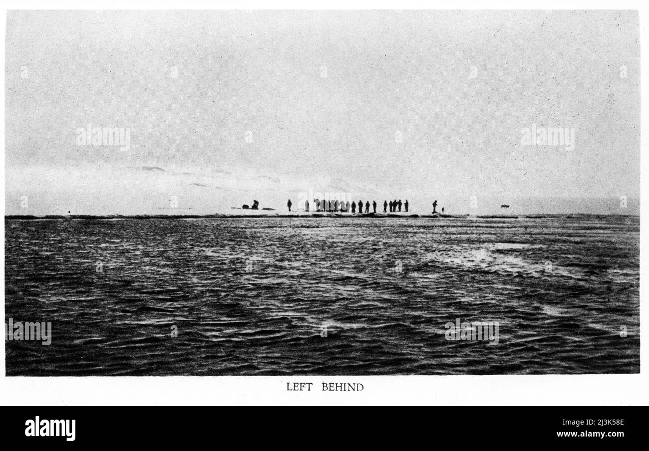 Foto di Malftone della festa di Robert Falcon Scott lasciata alle spalle per la spedizione Discovery in Antartide nel 1902 Foto Stock