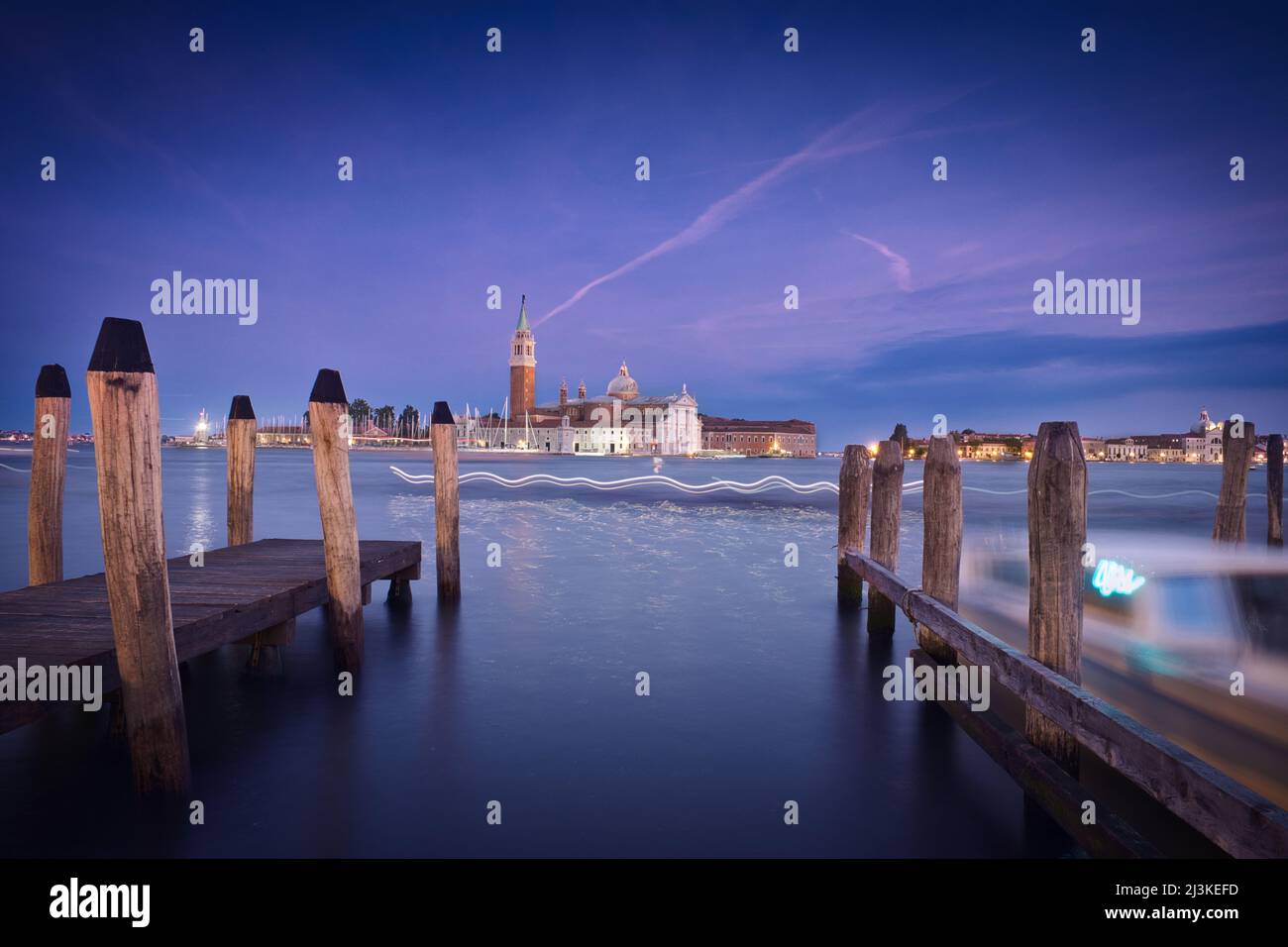 Foto di San Giorgio maggiore di notte Foto Stock