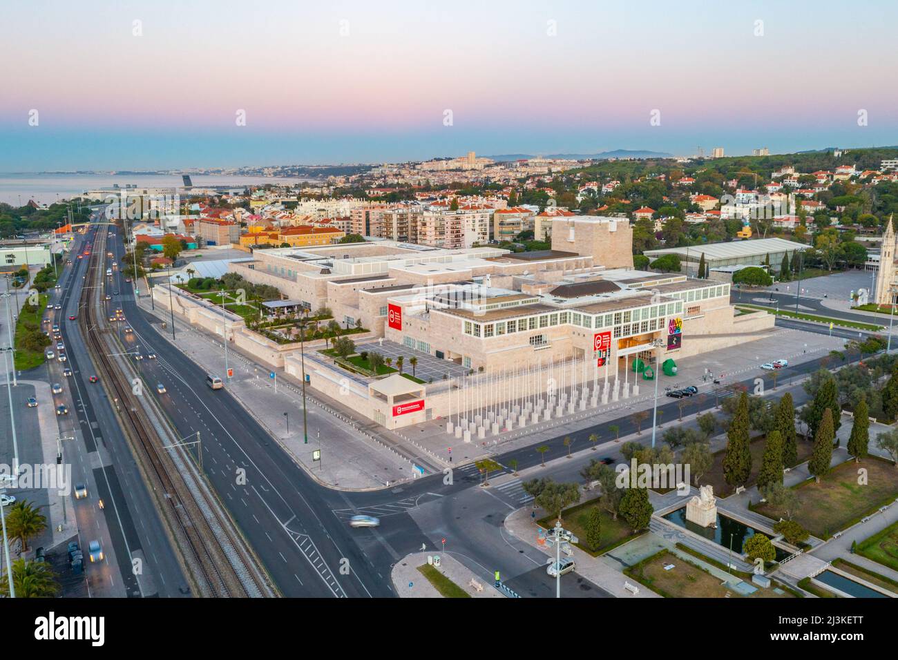 Lisbona, Portogallo, 24 ottobre 2021: Centro culturale nella città portoghese Portogallo. Foto Stock
