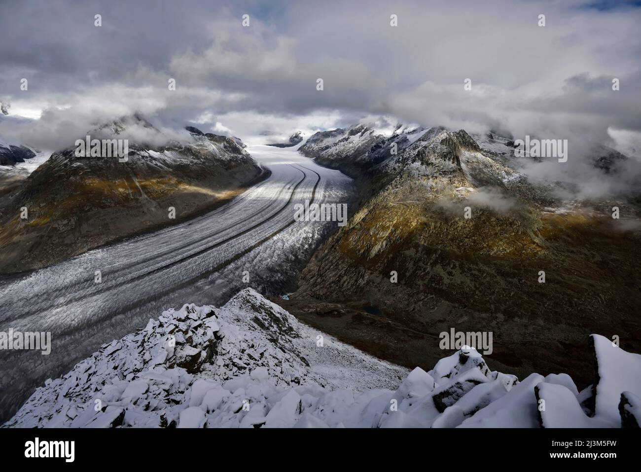 Vista sul Ghiacciaio Aletsch; Ghiacciaio Aletsch, Fiesch, Svizzera. Foto Stock