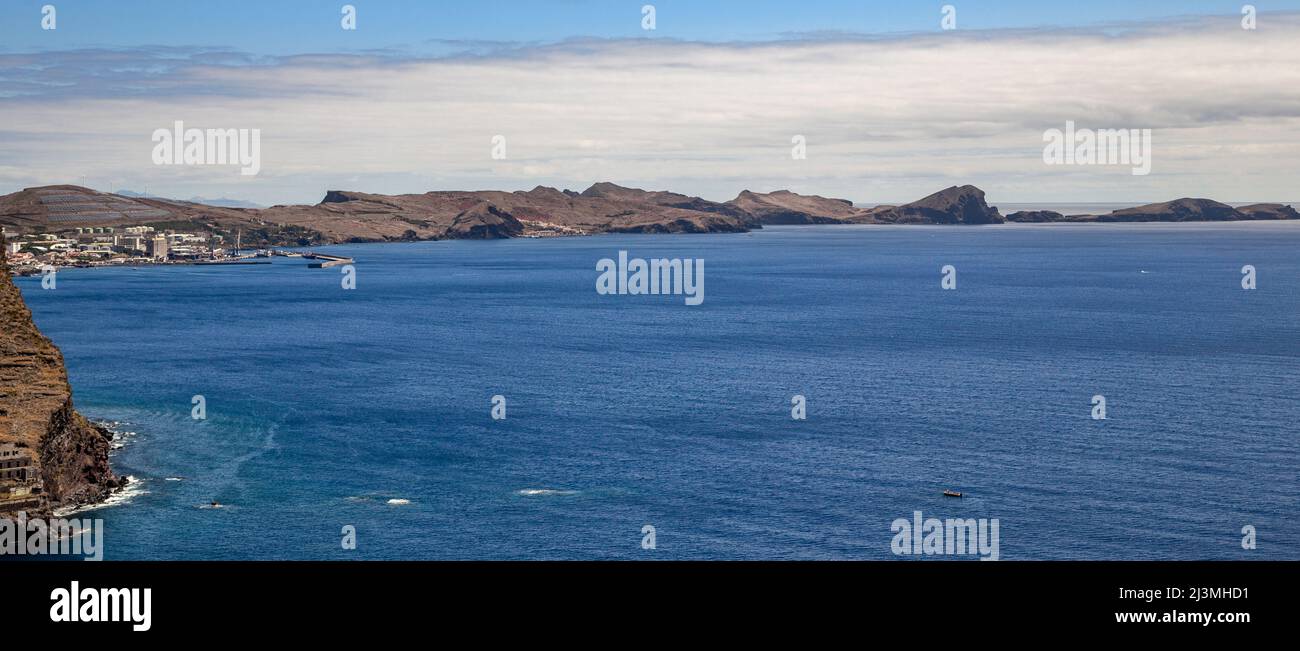 MADEIRA, PORTOGALLO - 22 AGOSTO 2021: Questo è Capo San Lorenzo all'estremità orientale dell'isola. Foto Stock