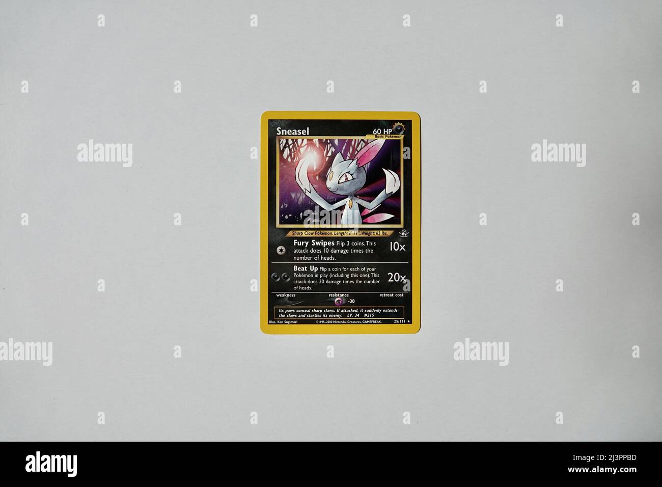 Praga, Repubblica Ceca - Aprile 3 2022: Sneasel ha vietato il fronte della carta Pokemon. Tre Pokemon iniziali dei primi giochi per Gameboy Foto Stock