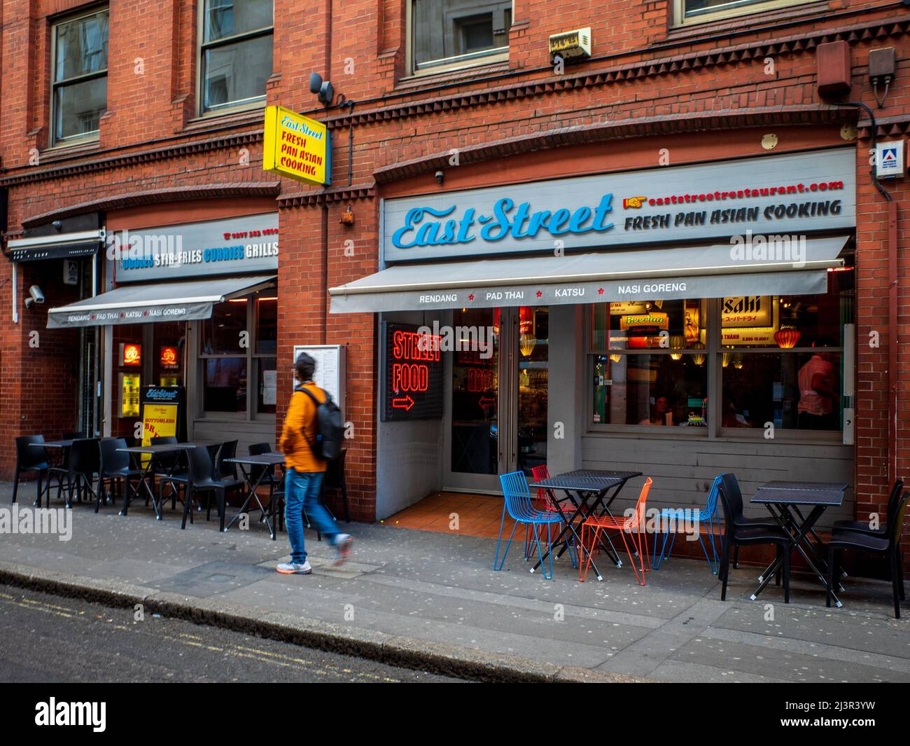 East Street Restaurant Fitzrovia London - ristorante di stile Street food dell'Asia orientale vicino a Oxford Street nel centro di Londra - parte del gruppo Tappopo. Foto Stock