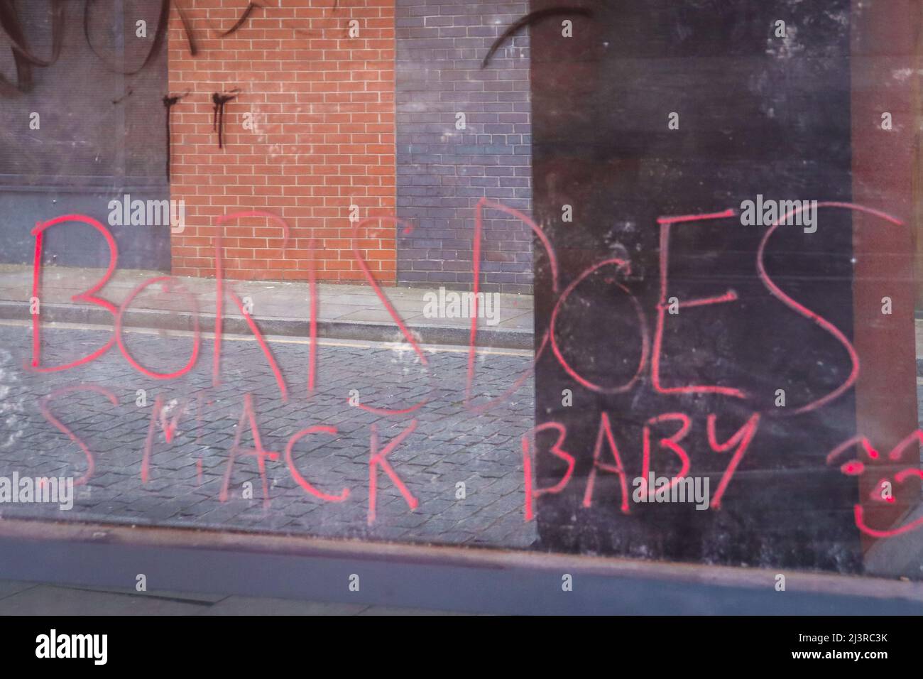 Boris fa Smack Baby, graffiti, Liverpool Foto Stock