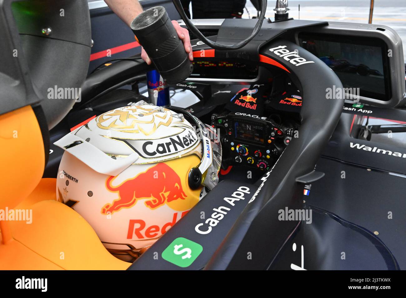 VERSTAPPEN Max (ned), Red Bull Racing RB18, garage ritratto, box, durante la Formula 1 Heineken Australian Grand Prix 2022, 3rd round del FIA Formula uno World Championship 2022, sul circuito Albert Park, dal 8 al 10 aprile 2022 a Melbourne, Australia - Foto: DPPI/DPPI/LiveMedia Foto Stock