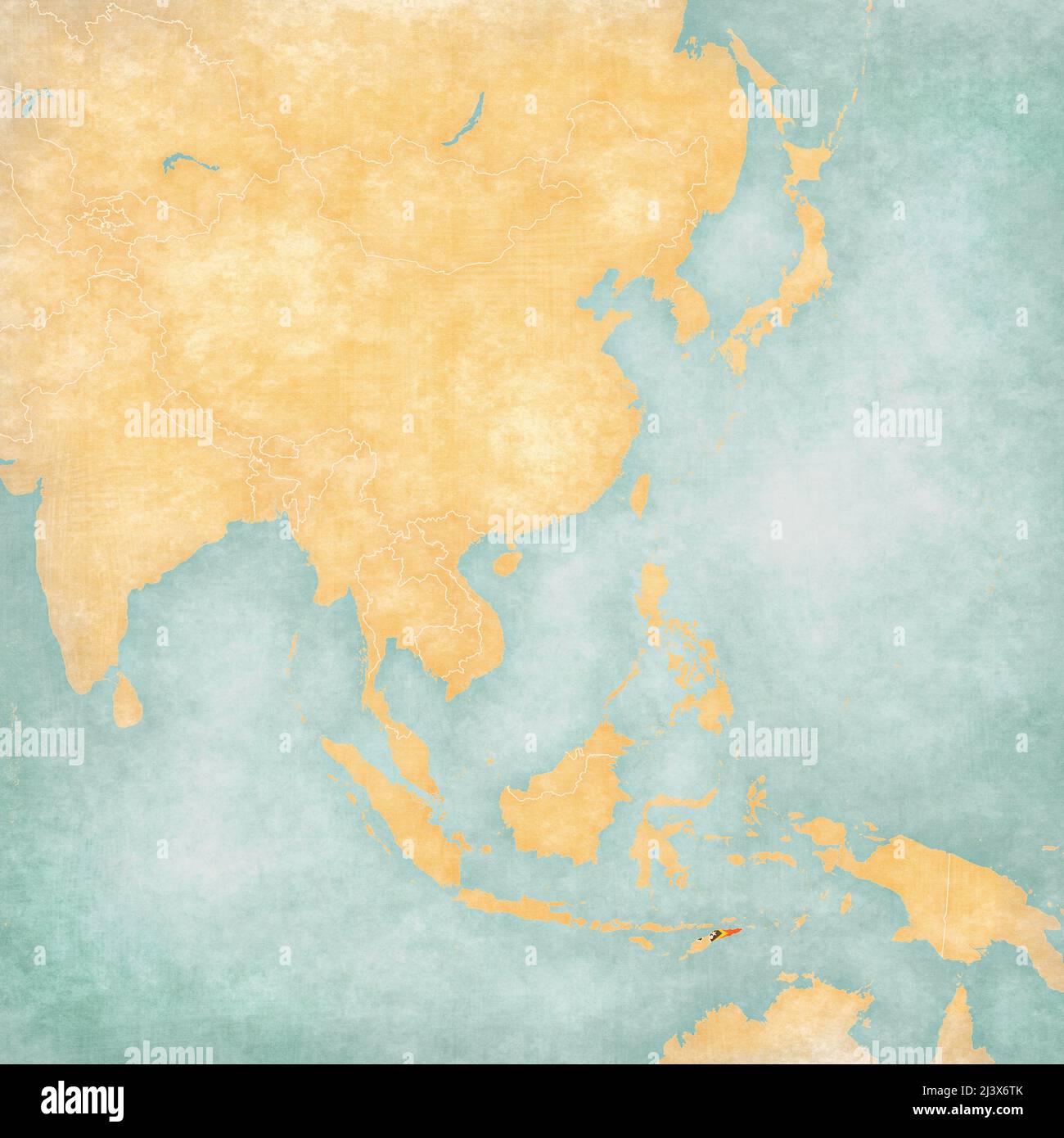 Timor Est (bandiera timorese) sulla mappa dell'Asia orientale e sudorientale in morbido grunge e stile vintage, come carta vecchia con pittura acquerello. Foto Stock