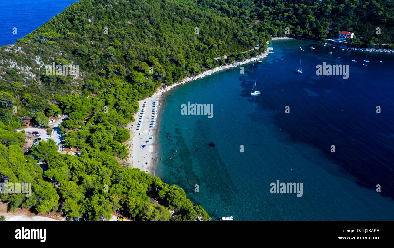 Vista aerea di una baia Saplasara, Isola Mljet, Croazia Foto Stock