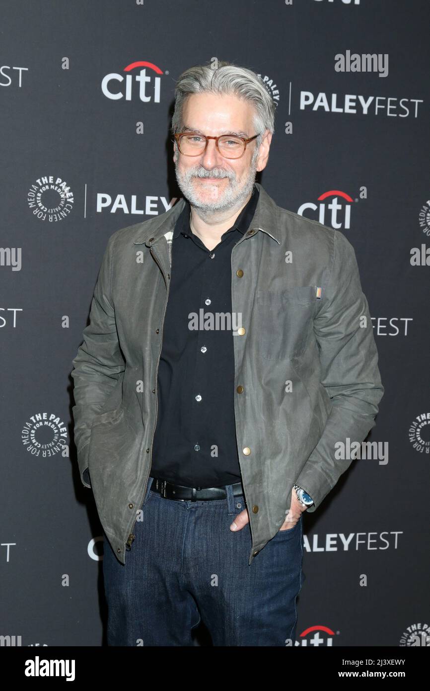 LOS ANGELES - Apr 9: Peter Gould al PaleyFEST 2022 - Better Call Saul al Dolby Theatre il 9 aprile 2022 a Los Angeles, CA Foto Stock