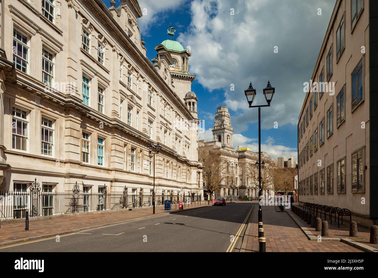Pomeriggio di primavera nel centro di Portsmouth, Hampshire, Inghilterra. Foto Stock