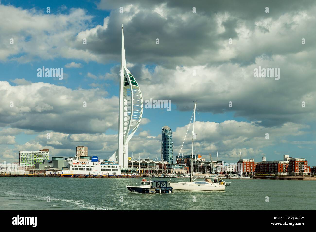 Pomeriggio di primavera a Portsmouth, Hampshire, Inghilterra. Foto Stock