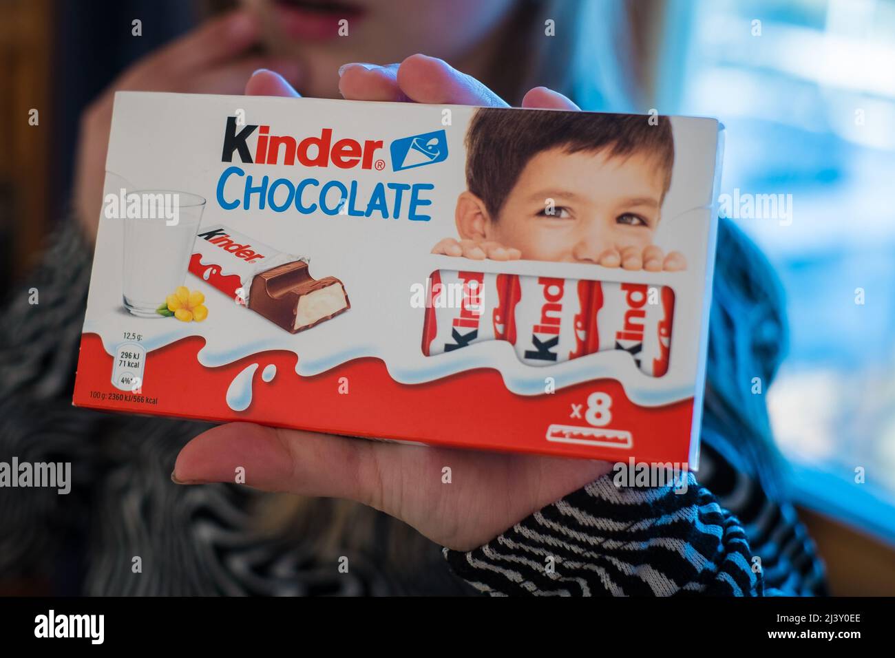 Kinder cioccolatini immagini e fotografie stock ad alta risoluzione - Alamy