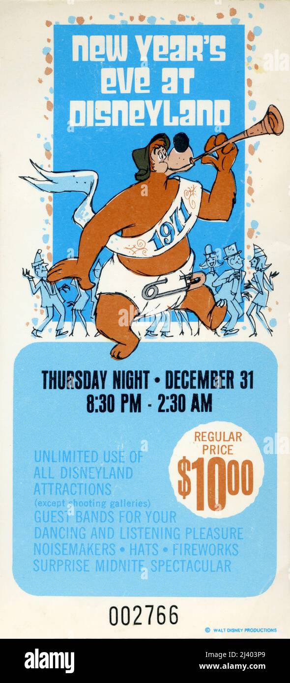 Un biglietto per l'ingresso al parco a tema Disneyland ad Anaheim, California, la festa di Capodanno nel 1971 costa dieci dollari. Foto Stock