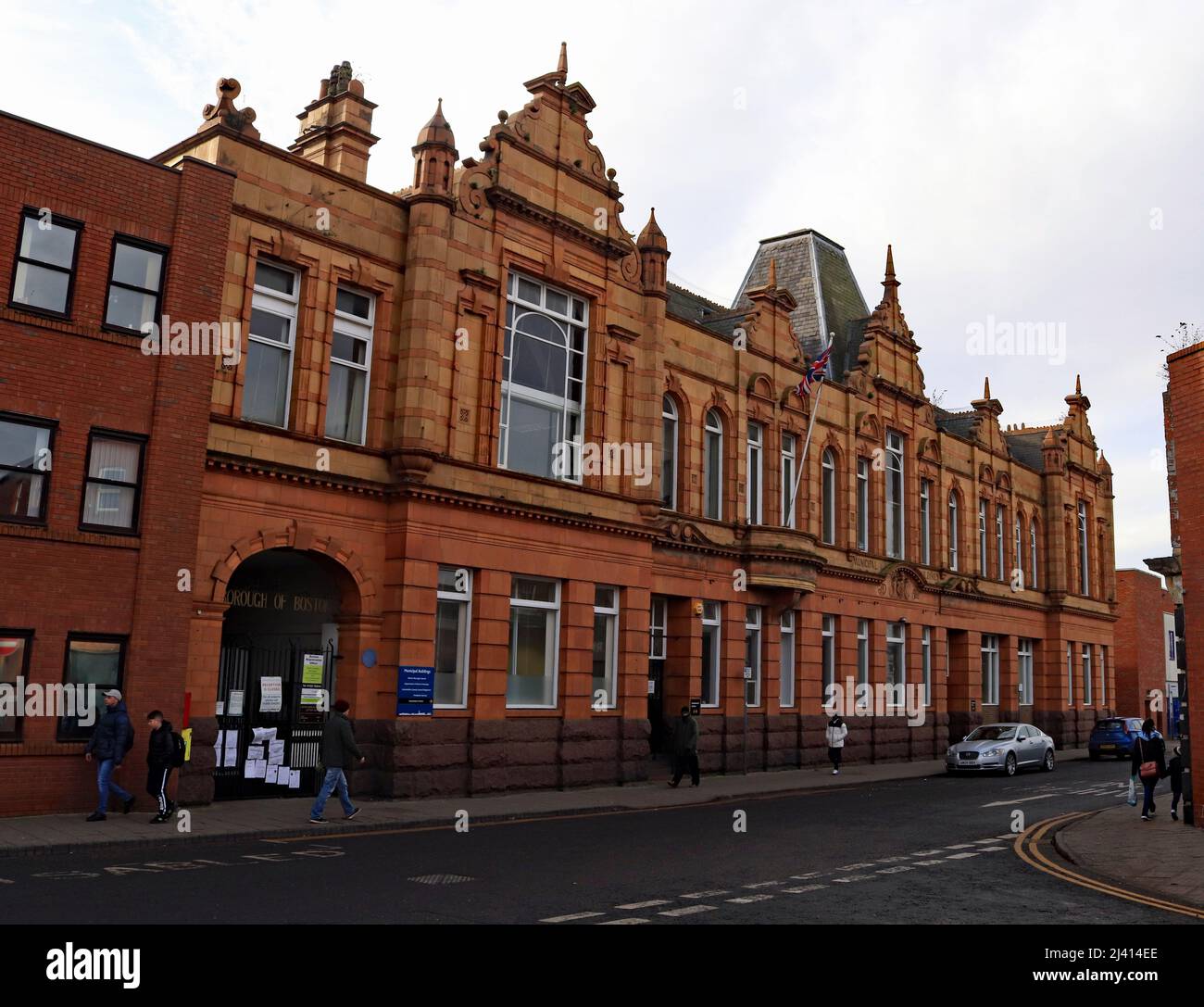 Edifici municipali West Street Boston UK, un edificio molto imponente del governo locale, una sede dell'energia elettrica locale. Foto Stock