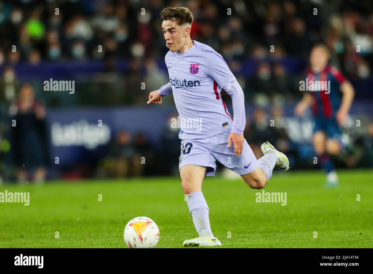 Pablo Martin Gavira 'Gavi' del FC Barcelona durante il campionato spagnolo la Liga partita di calcio tra Levante UD e FC Barcelona il 10 aprile 2022 allo stadio Ciutat de Valencia a Valencia, Spagna - Foto: Ivan Terron/DPPI/LiveMedia Foto Stock