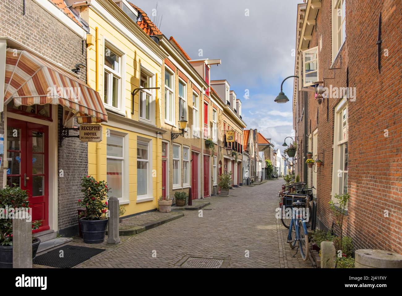 tipiche strade residenziali vicino al centro di delft holland Foto Stock