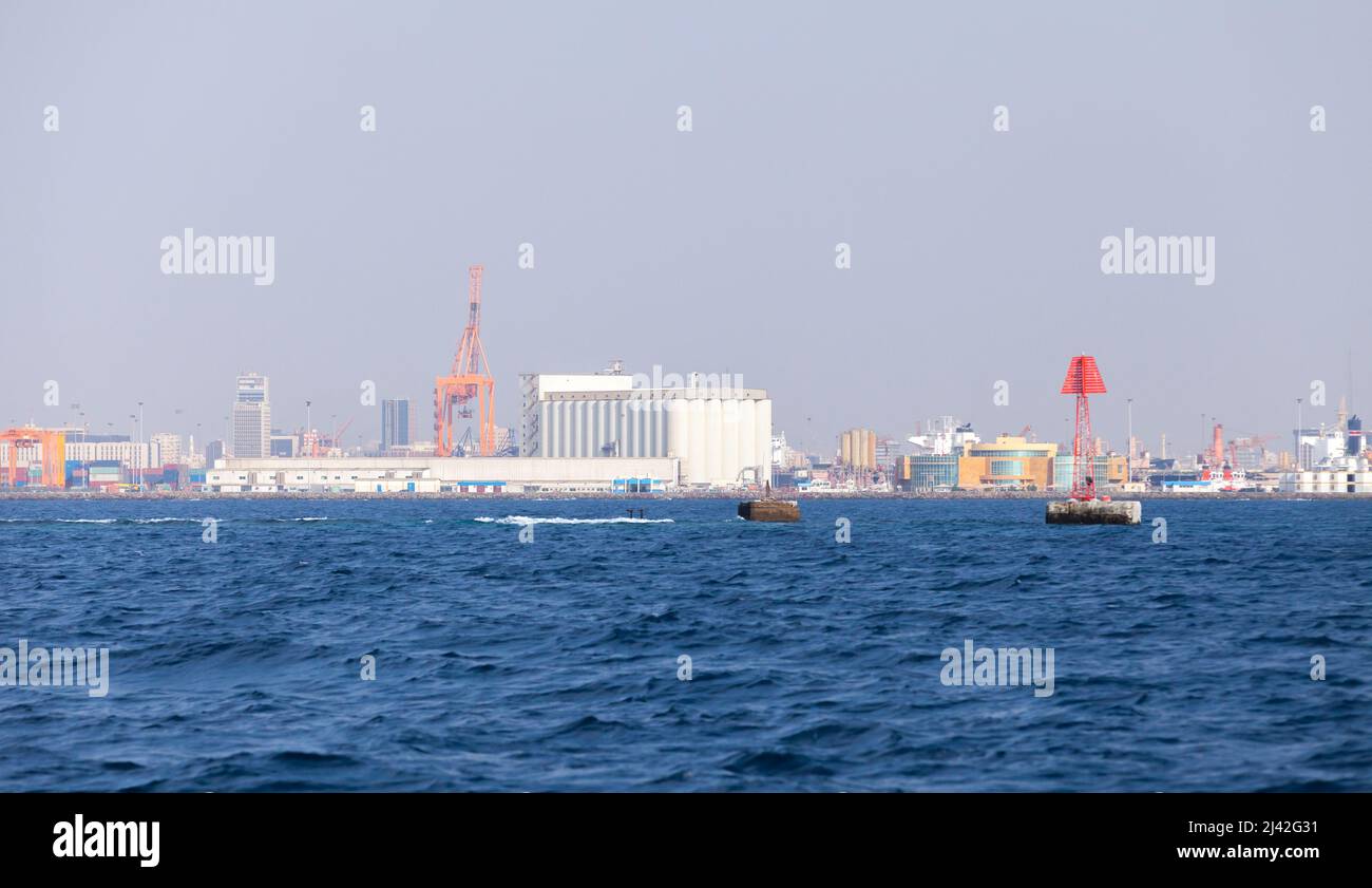Vista sul mare del porto di Jeddah, Arabia Saudita Foto Stock