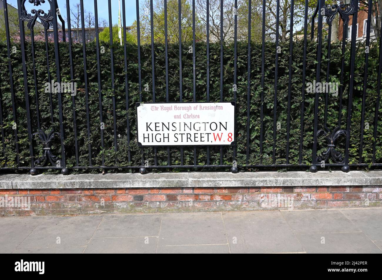 Kensington High Street Londra Foto Stock