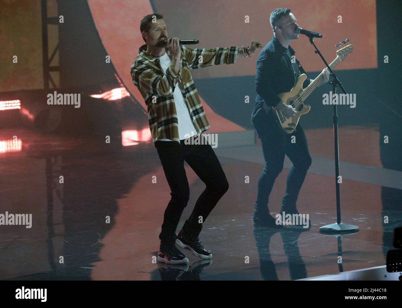 Tennessee, Stati Uniti. 12th Apr 2022. Walker Hayes si esibisce al CMT Music Awards all'Auditorium Municipale di Nashville, Tennessee, lunedì 11 aprile 2022. Foto di John Sommers II/UPI Credit: UPI/Alamy Live News Foto Stock