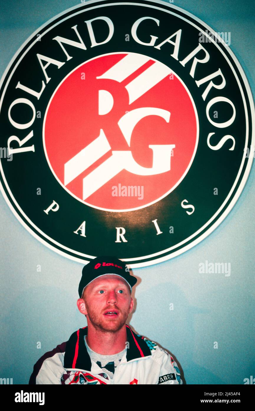 Il tennista professionista tedesco Boris Becker, qui nel maggio 1993, durante l'Open di Francia, ufficialmente noto come Roland-Garros Foto Stock