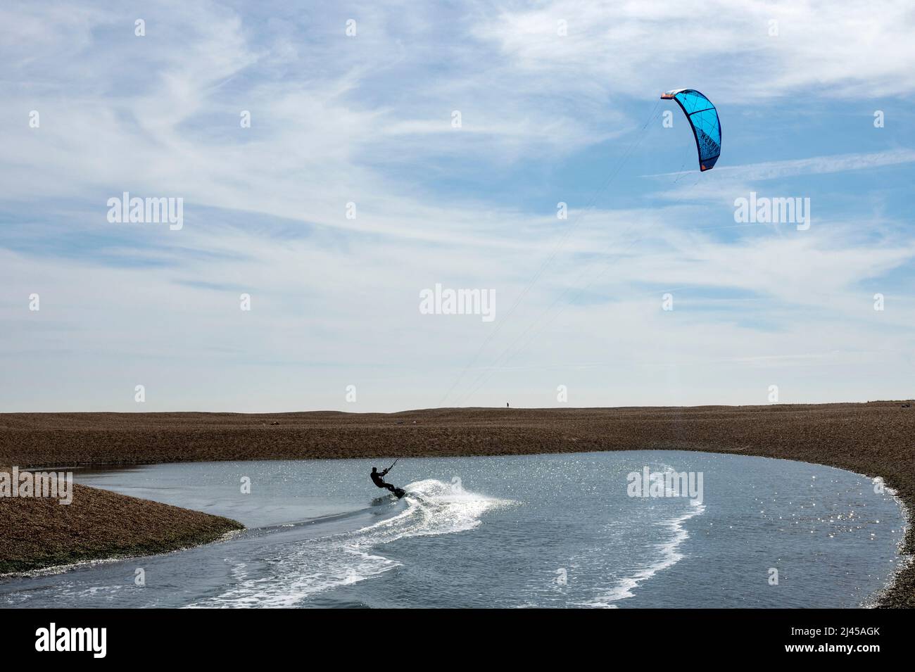 Il kite surf Shingle Street Suffolk REGNO UNITO Foto Stock