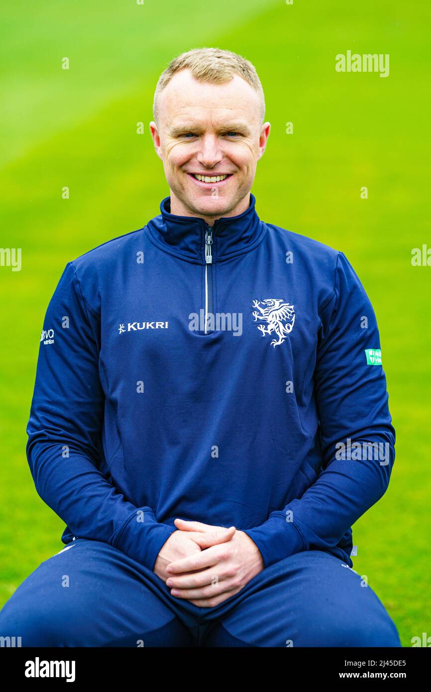 Joel Tratt durante una fotocall al County Ground, Somerset. Data foto: Lunedì 4 aprile 2022. Foto Stock