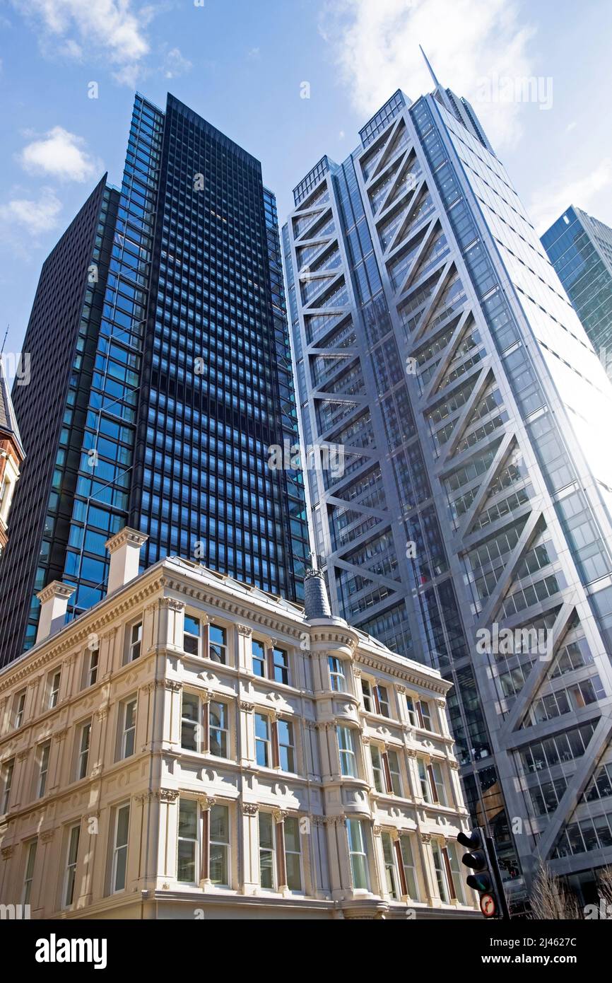 Un alto edificio di Bishopsgate Plaza, torre residenziale che sorge sopra 150 appartamenti Bishopsgate nella City of London Inghilterra UK 2022 KATHY DEWITT Foto Stock Un alto edificio di Bishopsgate Plaza, torre residenziale che sorge sopra 150 appartamenti Bishopsgate nella City of London Inghilterra UK 2022 KATHY DEWITT Foto Stock