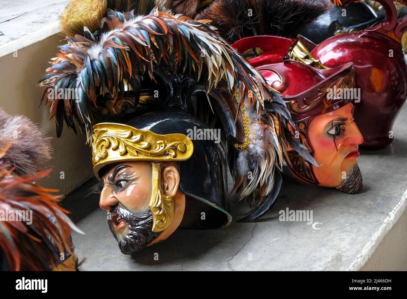 BOAC, Filippine - Aprile 2022: Maschere romane soldato usate nel Festival Moriones tenutosi durante la settimana Santa a Marinduque il 11 Aprile 2022 nelle Filippine Foto Stock