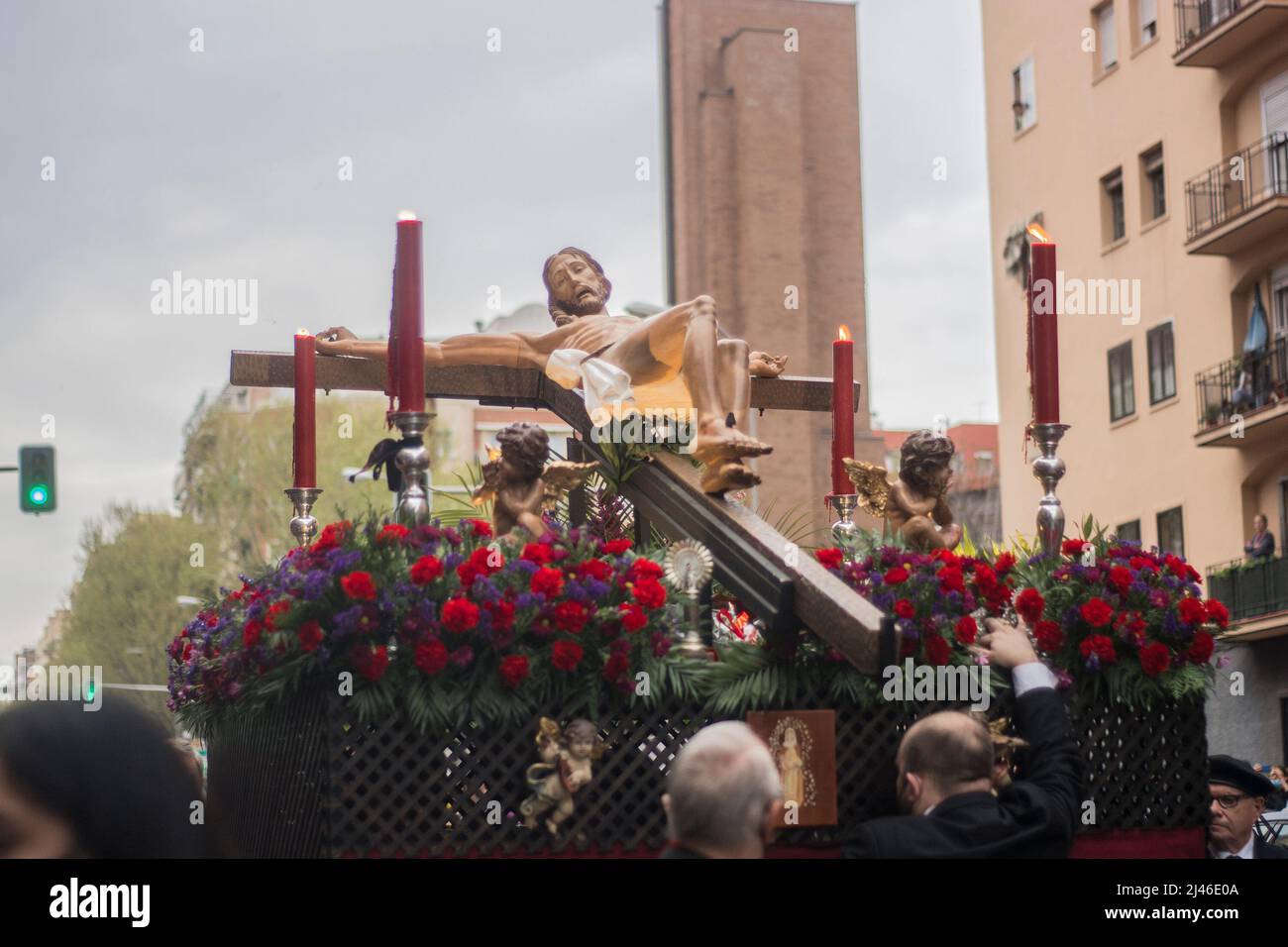 La Confraternita penitenziale del Santísimo Cristo del Camino e della María Madre de las Delicias è stata l'unica processione con il suo Cristo del Camino, che ha sede nella parrocchia di Nuestra Señora de las Delicias (accanto alla metropolitana Delicias) Paseo de las Delicias, via Cáceres, Via Batalla del Salado, zona 1 Caserme della Guardia civile (dove si trova la stazione di penitenza), via Batalla del Salado, Ferrovia e parrocchia Nuestra Señora de las Delicias organizzata da: Fratellanza penitenziale del Santo Cristo della Via e Maria Madre delle delizie. (Foto di Alberto Sibaja/Pacific Press) Foto Stock