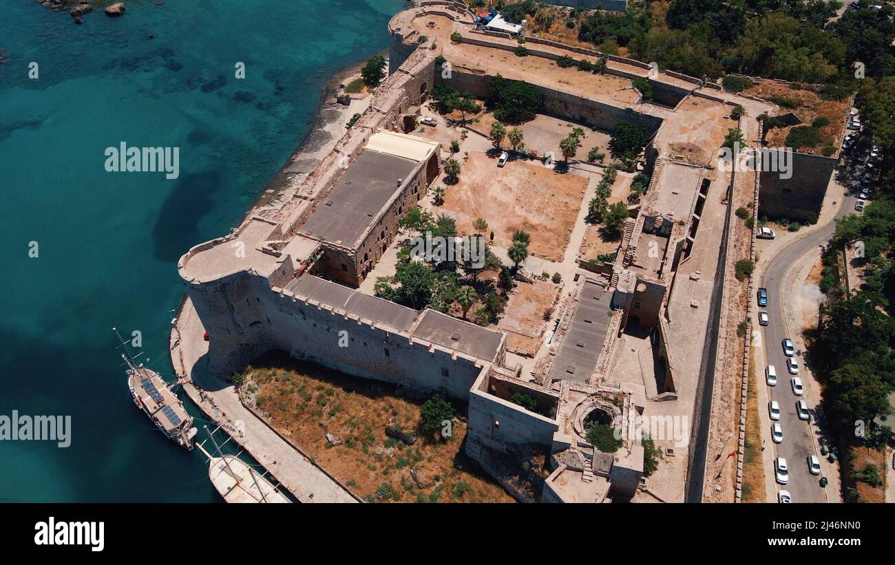 Kyrenia Castello edificio medievale e storico porto vecchio a Kyrenia, Nord Cipro Foto Stock