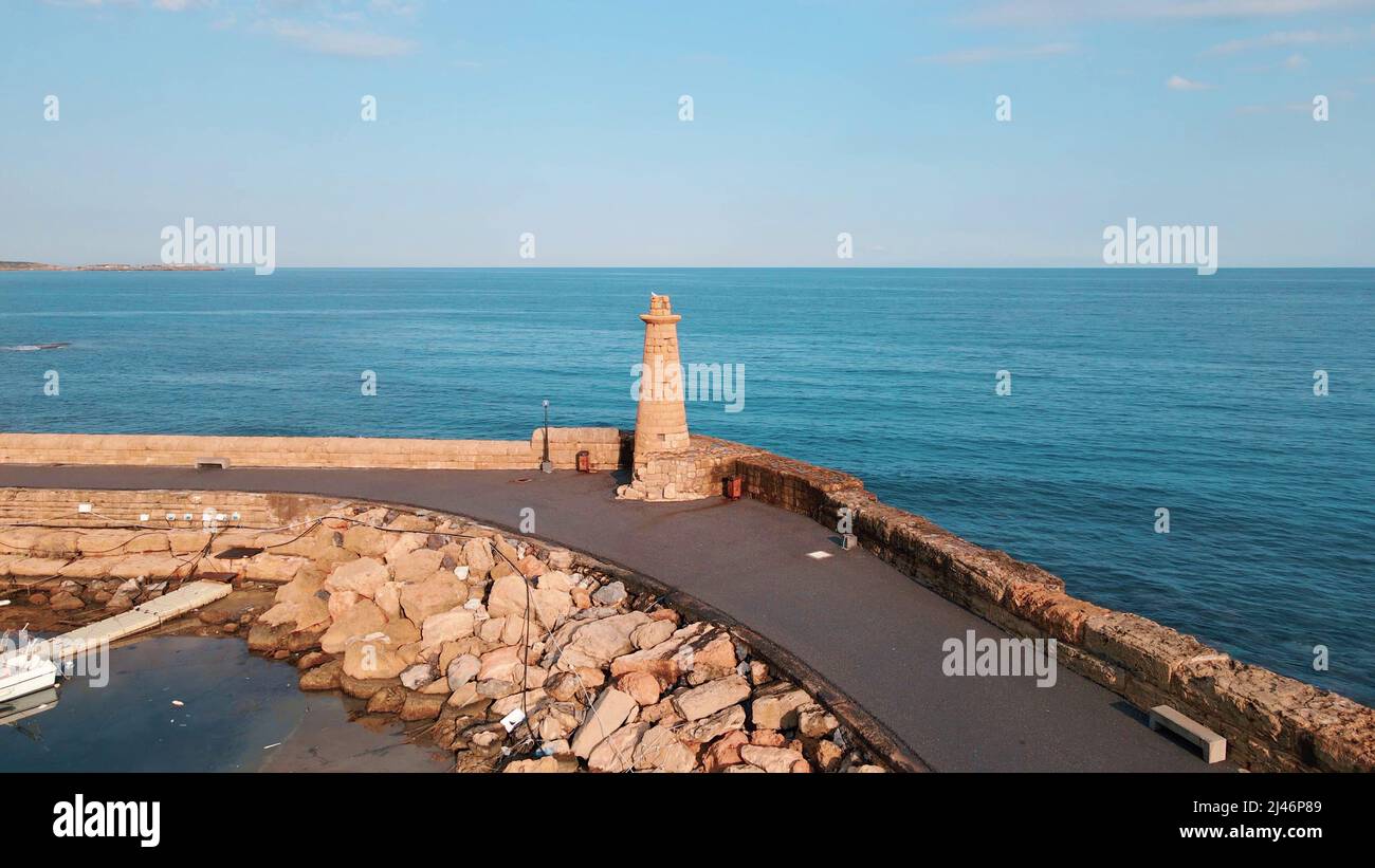 Kyrenia Castello edificio medievale e storico porto vecchio a Kyrenia, Nord Cipro Foto Stock