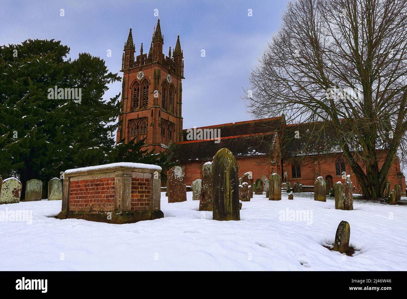 Inverno a Enville South Staffordshire St Marys chiesa Foto Stock