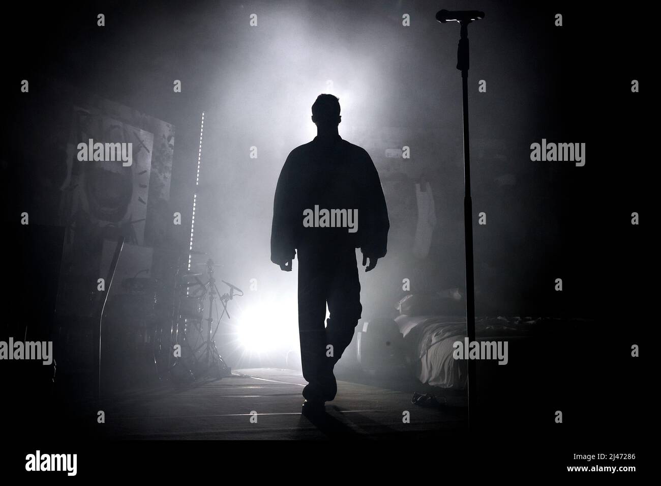 Roma, Italia. 11th Apr 2022. Il cantante italiano Blanco (Riccardo Fabbriconi) in concerto all'Atlantico per il Blu Celeste Tour. Roma, 10th aprile 2022 Credit: dpa/Alamy Live News Foto Stock