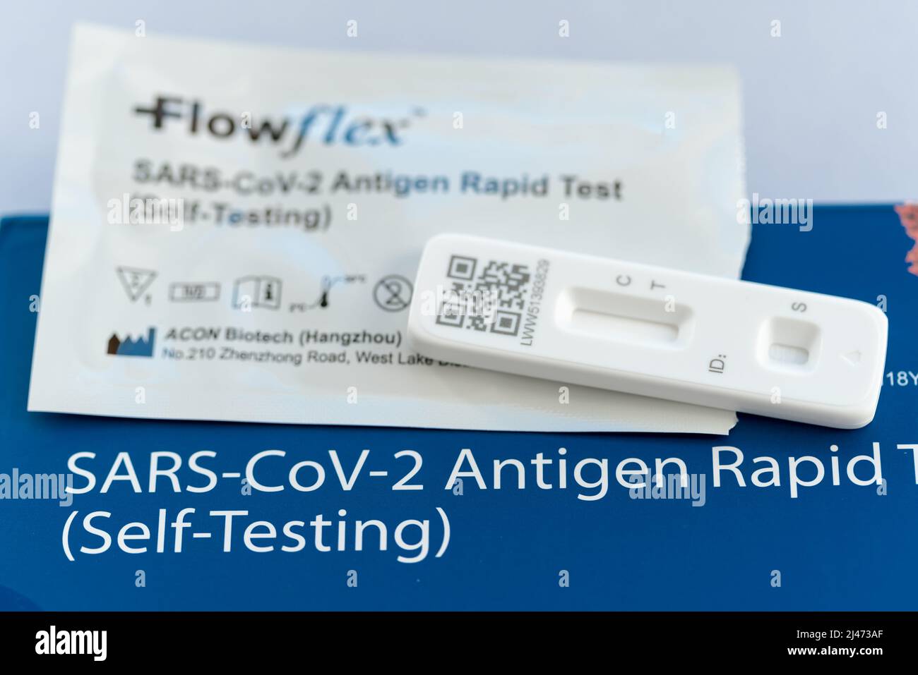 COVID-19 Self Test - Rapid Antigen Test - Stock Image Foto Stock