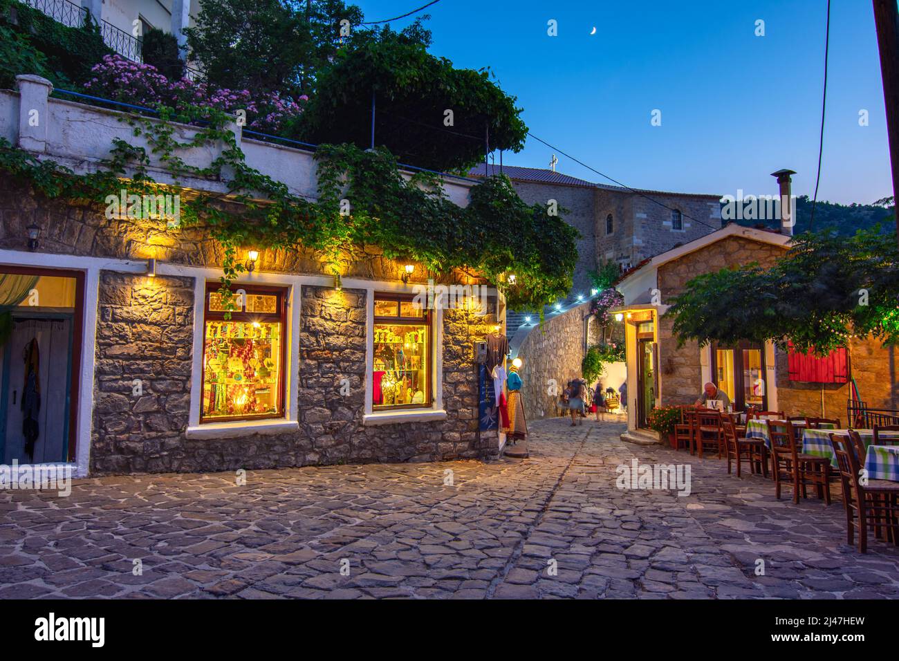 Agiasos è un tradizionale borgo medievale dell'isola di Lesbo, in Grecia Foto Stock