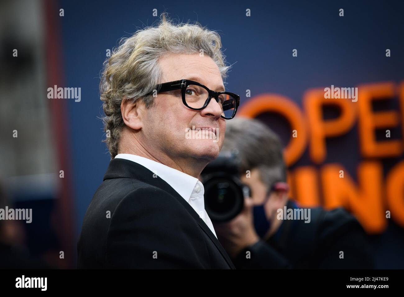 Londra, Regno Unito. 12 aprile 2022. Colin Firth partecipa alla premiere britannica di operazione mincemeat, al cinema Curzon Mayfair di Londra. Data foto: Martedì 12 aprile 2022. Il credito fotografico dovrebbe essere: Matt Crossick/Empics/Alamy Live News Foto Stock