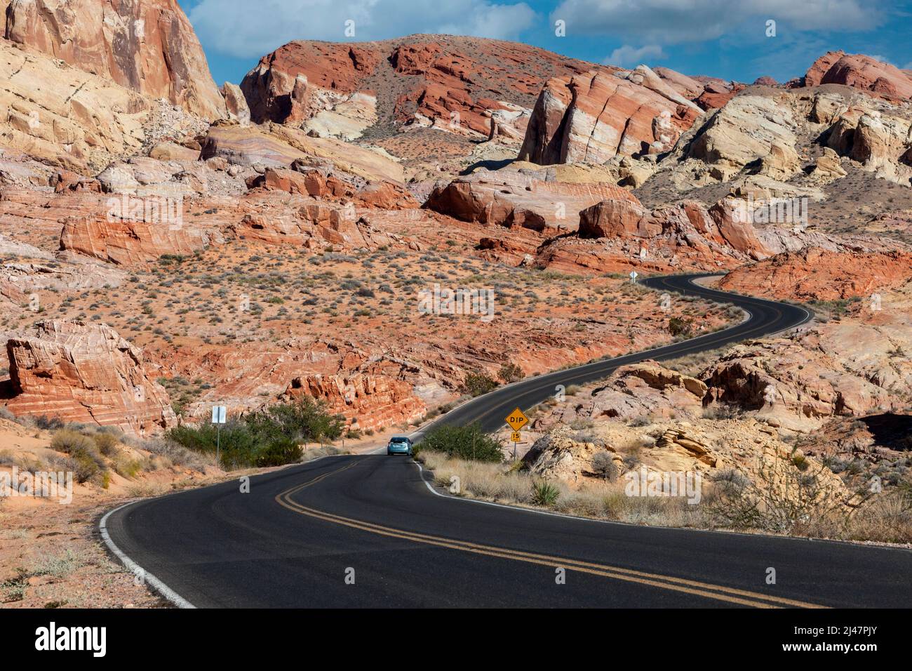 La Valle del Fuoco, Nevada. Strada di cupole bianche. Foto Stock