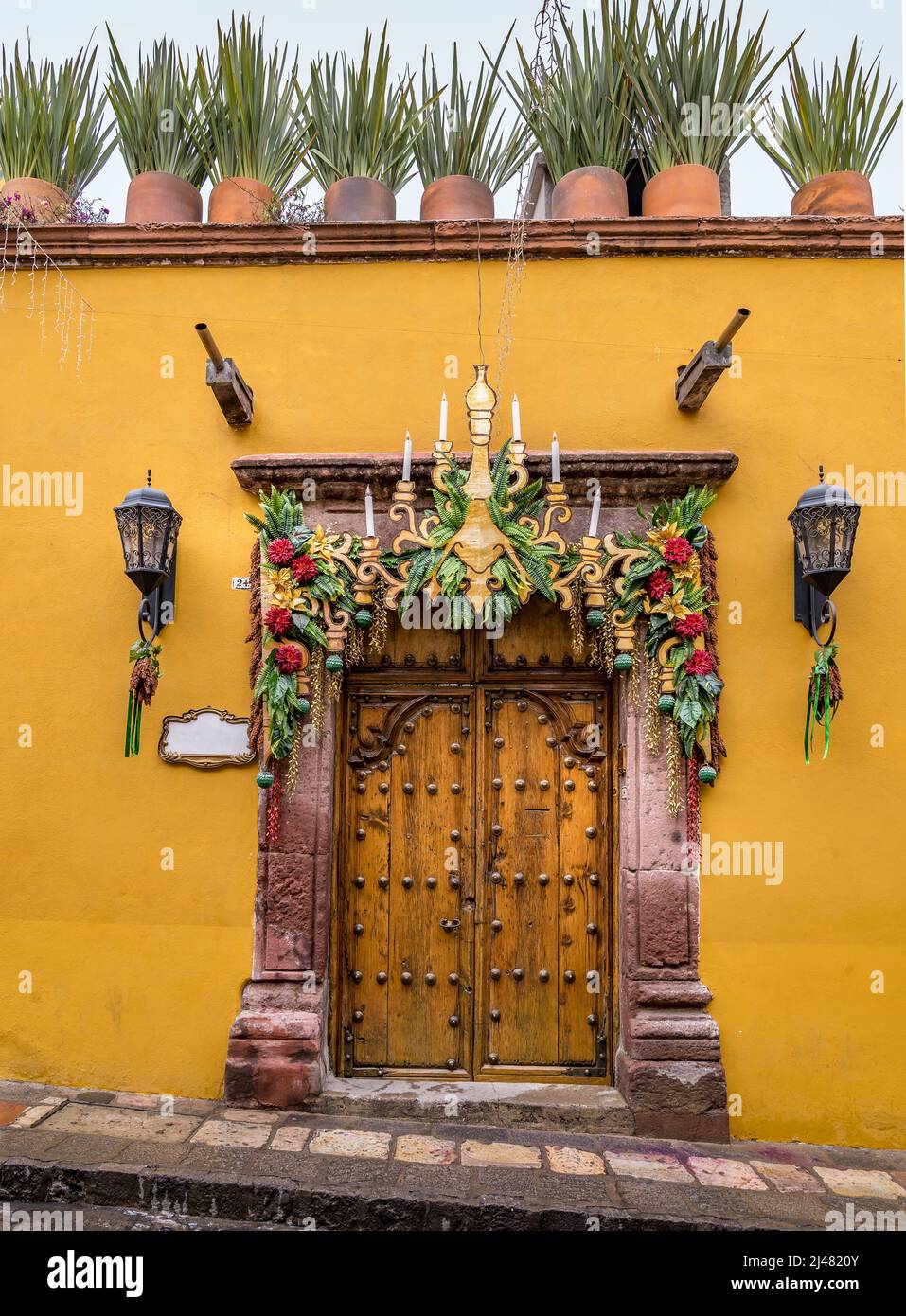 San Miguel de Allende, Messico - Dicembre 21,2012. Strada di San Miguel de Allende, Messico e dettagli architettonici. Foto Stock