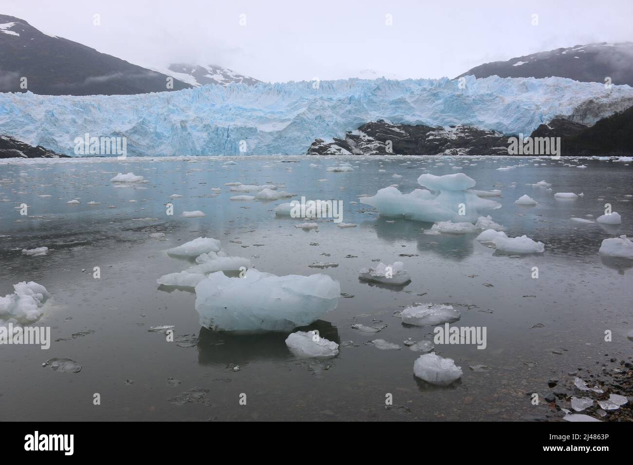 Campo di ghiaccio, blocchi di ghiaccio e Brookes ghiacciaio in Patagonia - Cile Foto Stock