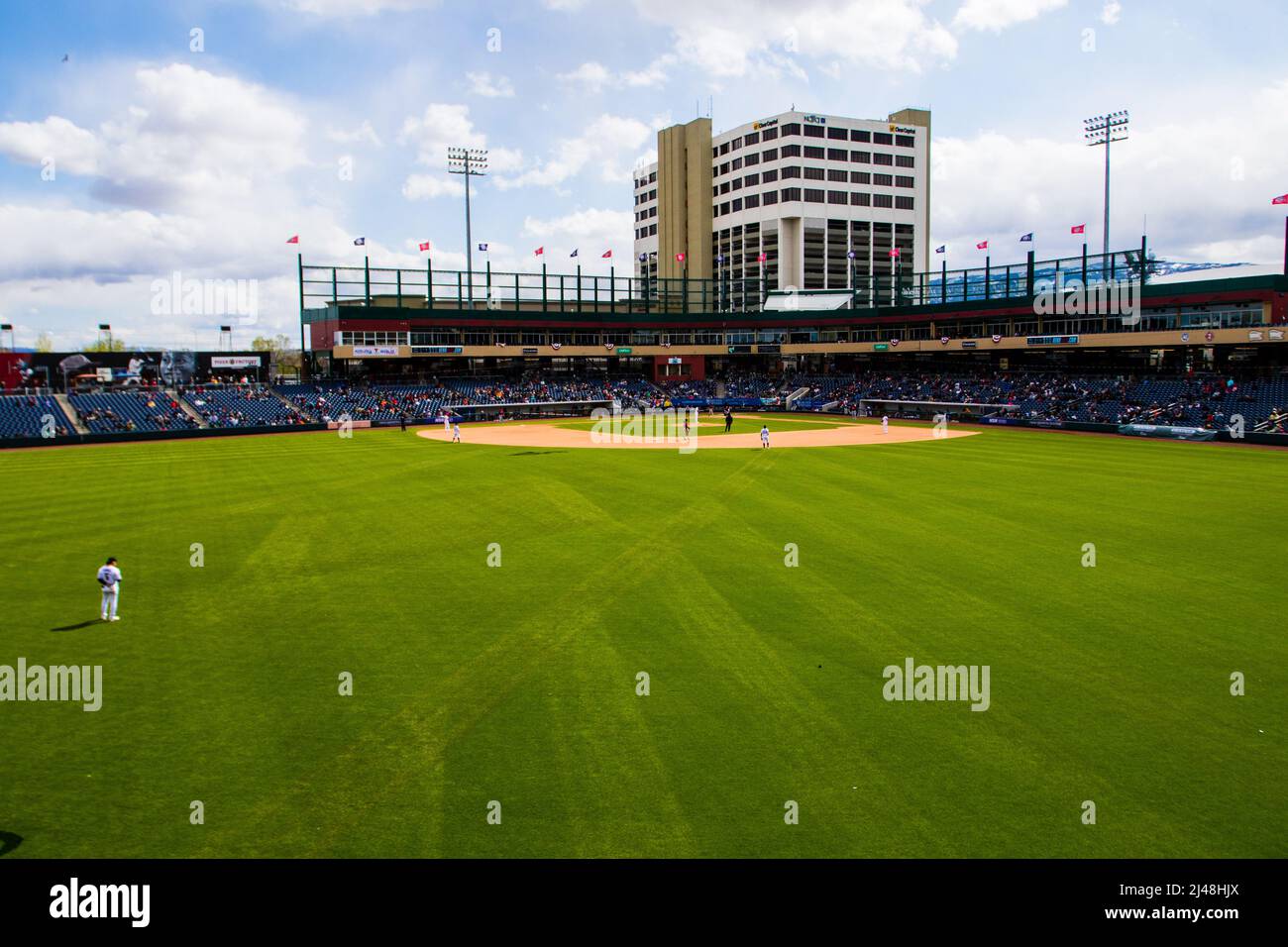 Reno, Stati Uniti. 12th Apr 2022. I tifosi hanno visto la partita di baseball di apertura tra Reno Aces e Sacramento Wild Cats presso il Greater Nevada Field. (Punteggio finale: Reno Aces 11-4 Sacramento Wild Cats). (Foto di Ty o'Neil/SOPA Images/Sipa USA) Credit: Sipa USA/Alamy Live News Foto Stock