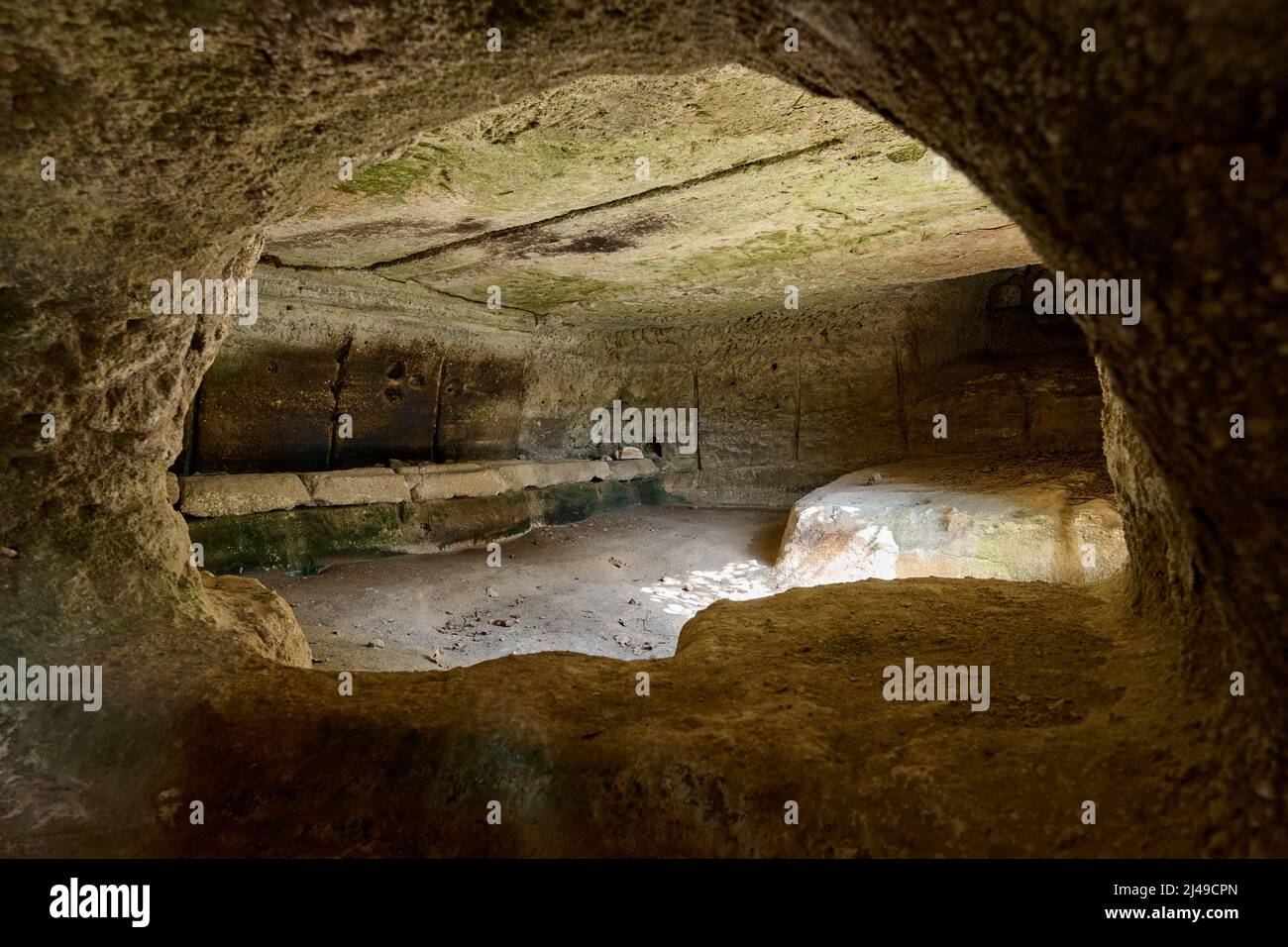 Necropoli Etrusca Tomba A Camera Parco Archeologico Citt Del Tufo necropoli-etrusca-tomba-a-camera-parco-archeologico-citt-del-tufo