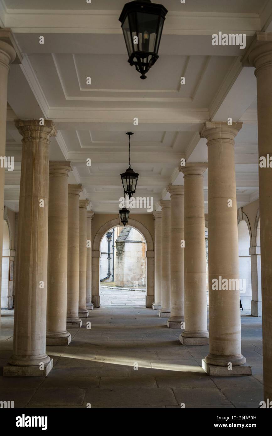 Colonnati presso le camere di Pump Court. Temple, Londra, Inghilterra, Regno Unito Foto Stock