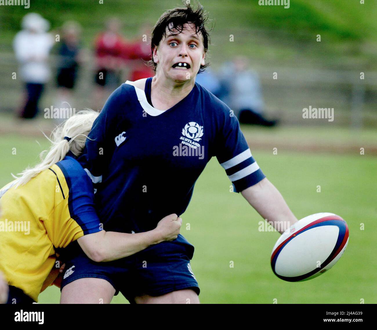 Partita internazionale tra Svezia e Scozia in una partita di rugby femminile a Linköping, Svezia. Foto Stock