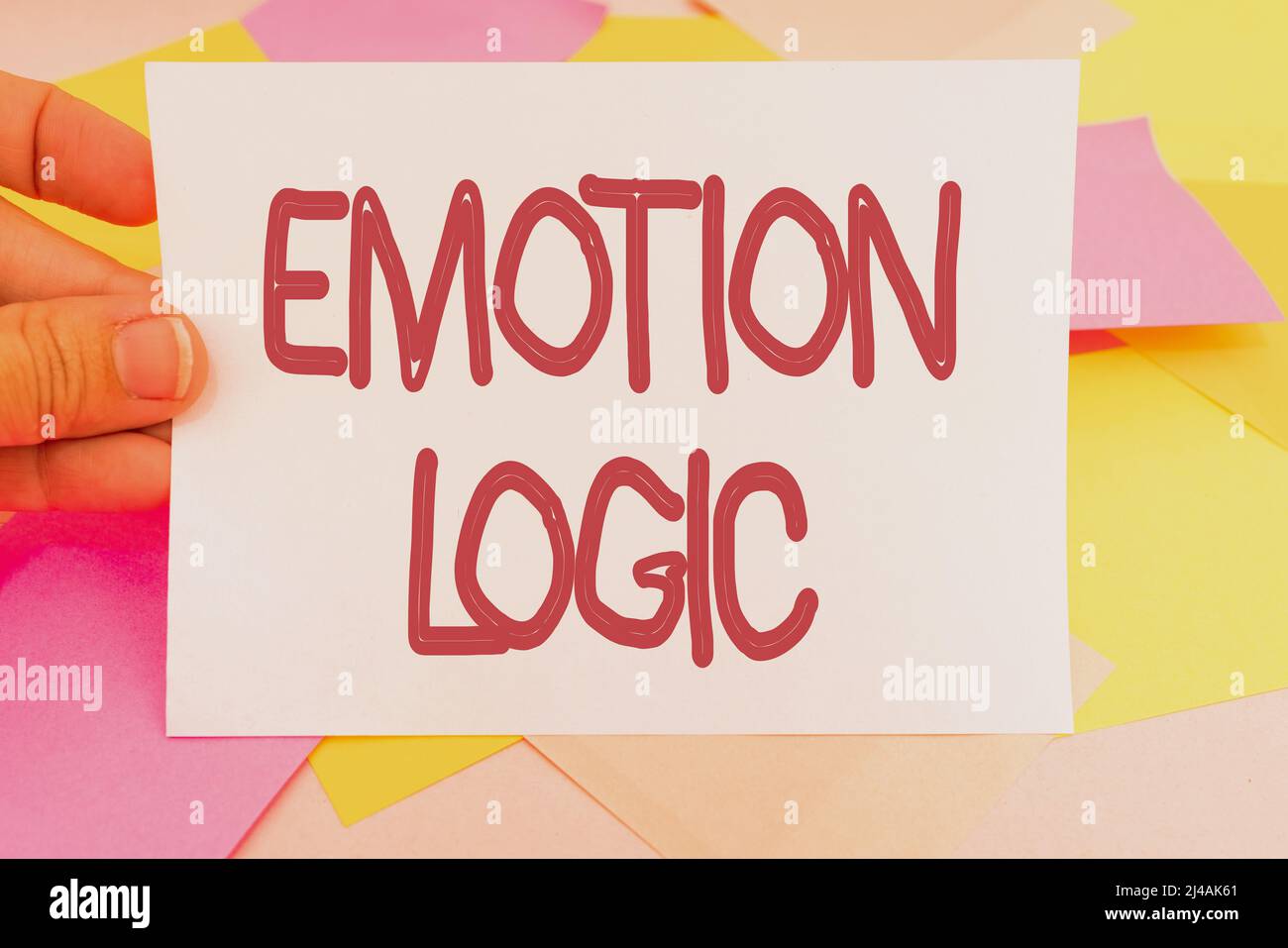 Didascalia concettuale Emotion Logic. Business Overview Heart or Brain Soul or Intelligence Confusion EQUAL Balance Ufficio Collezione assortita multipla Foto Stock