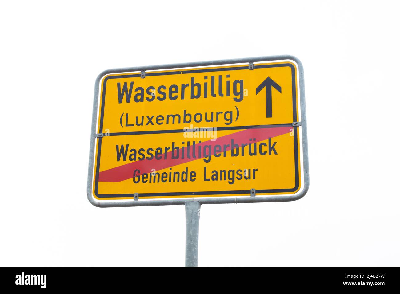 Segnale stradale della città di confine di Wasserbillig in Lussemburgo, frontiera con la Germania Foto Stock